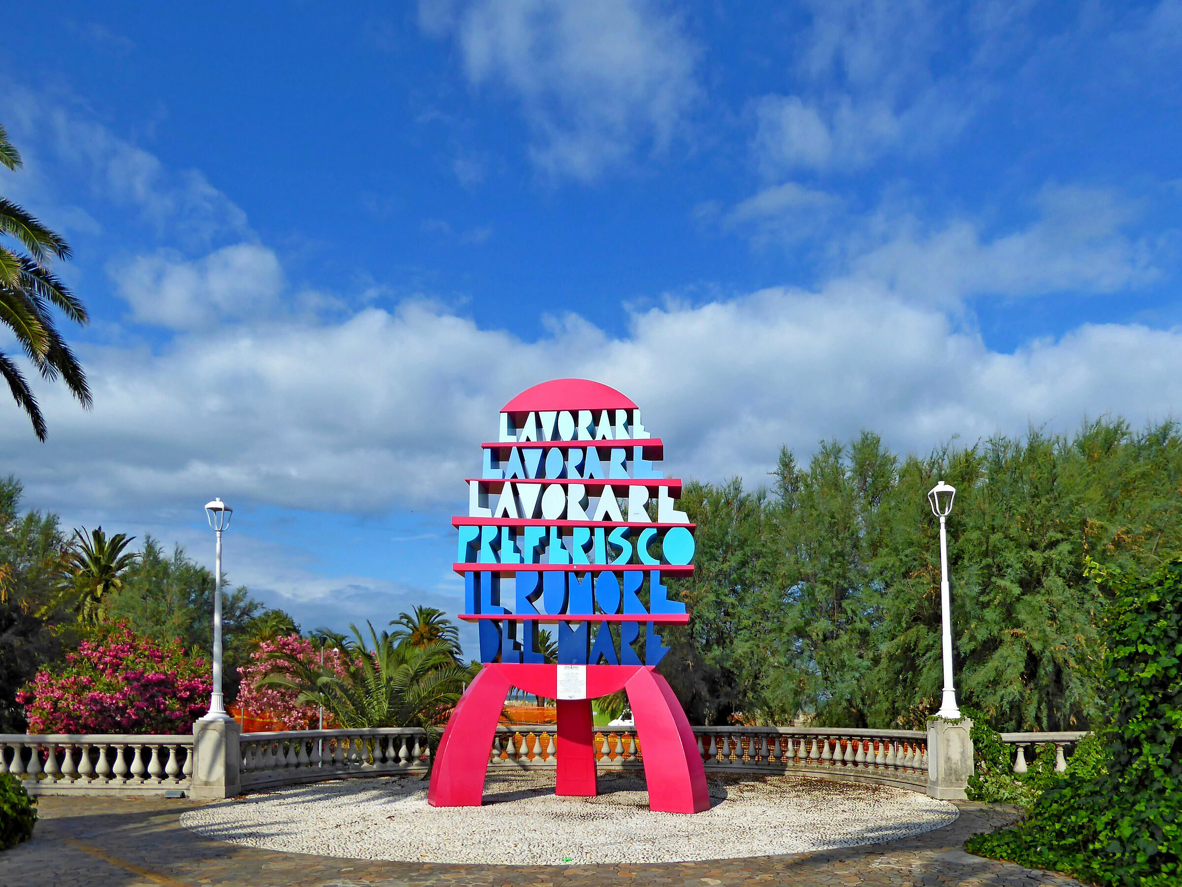 San Benedetto del Tronto -  monumento di parole