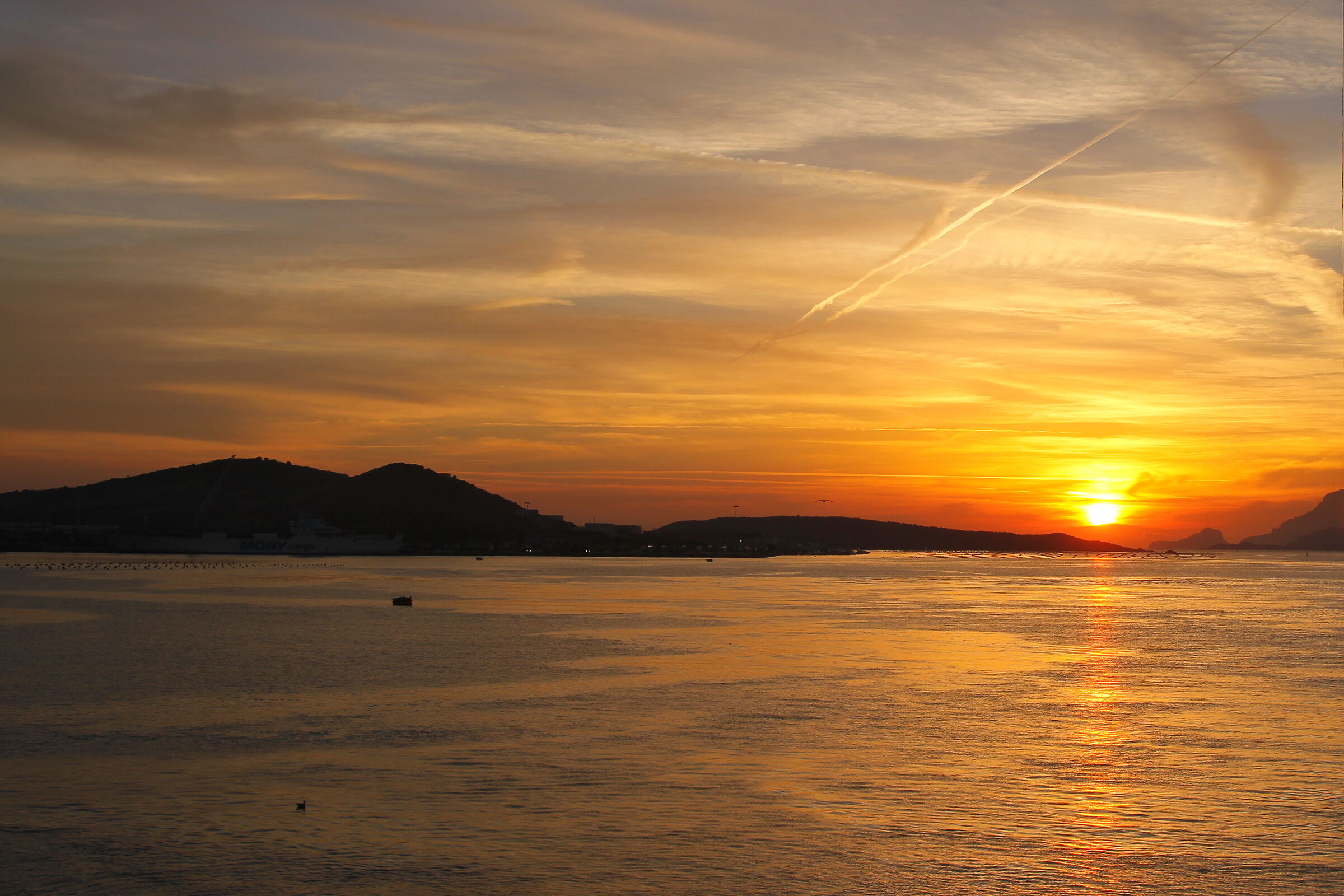 Golfo di Olbia all'alba