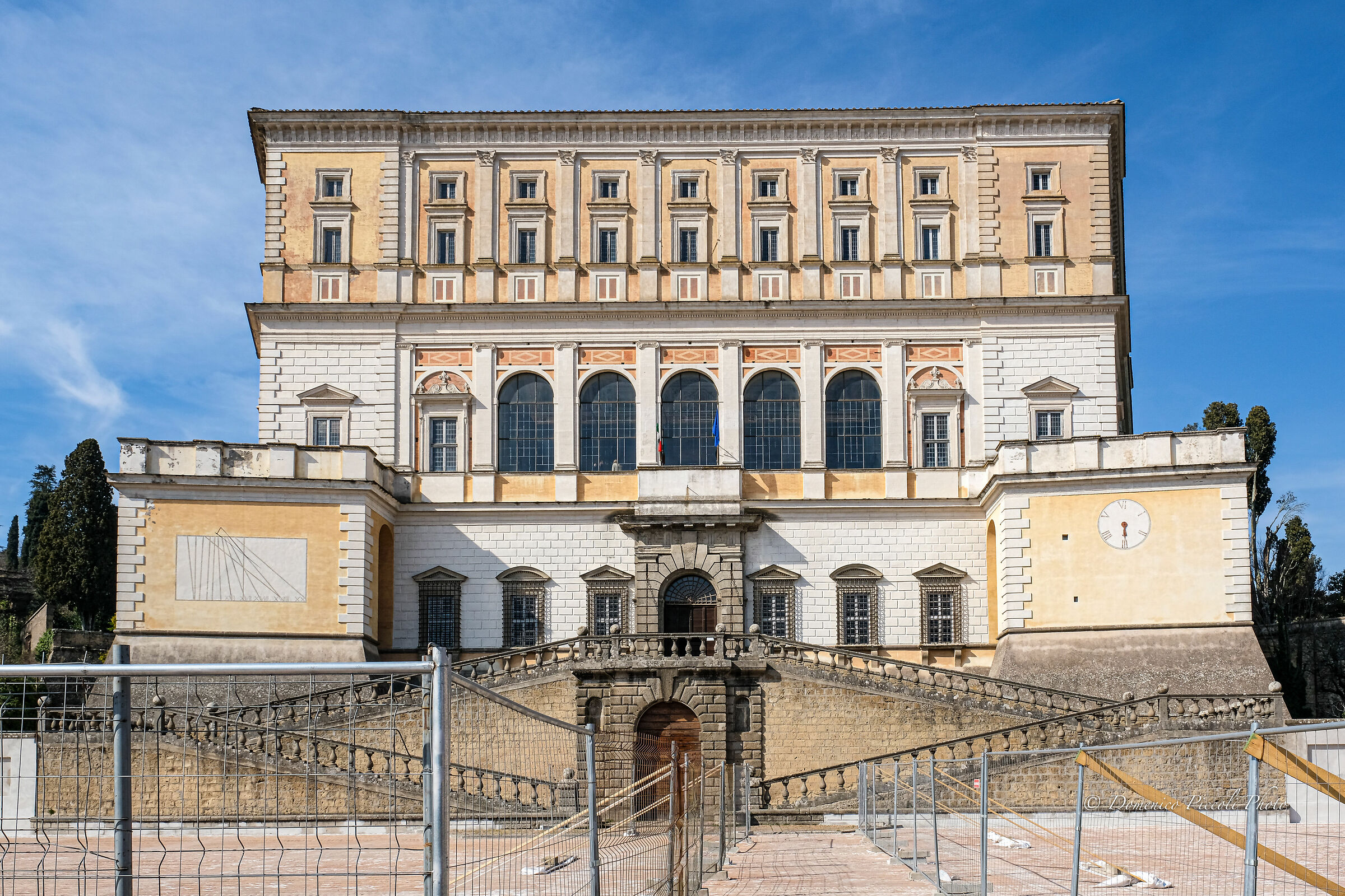Palazzo Farnese (esterno)