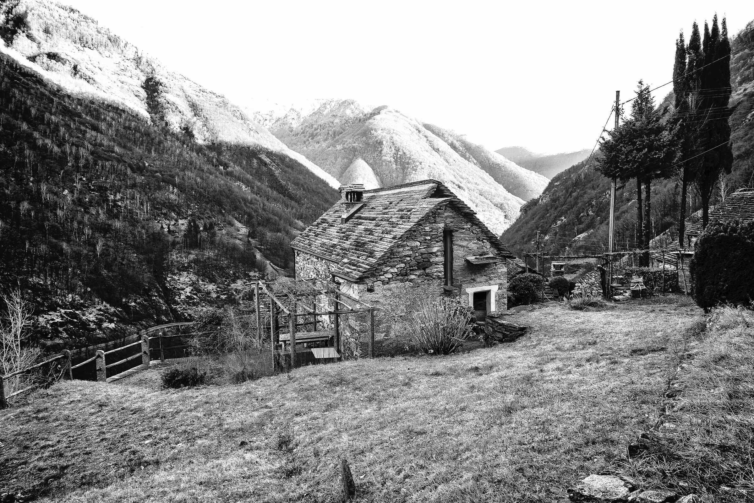 Casetta B/N - Corippo - Ticino - Svizzera