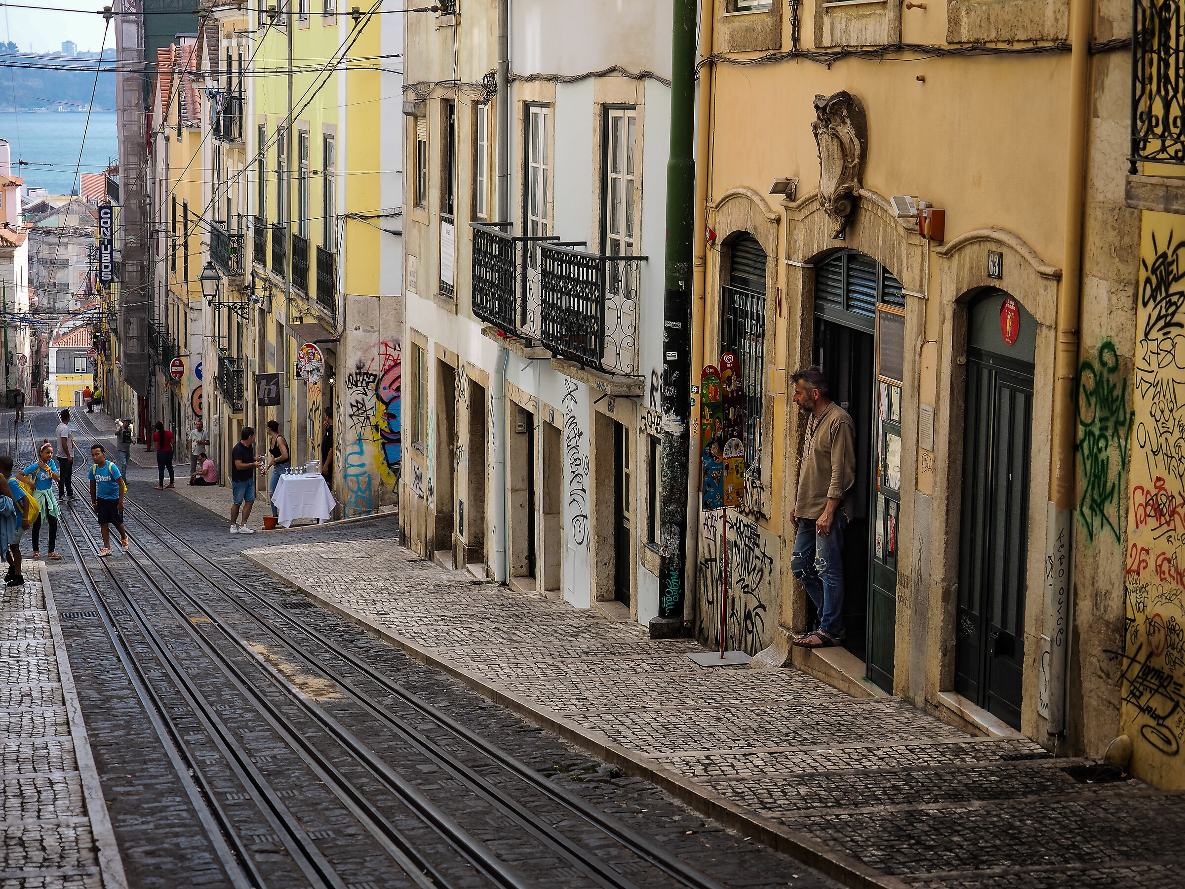 On the streets of Lisbonete
