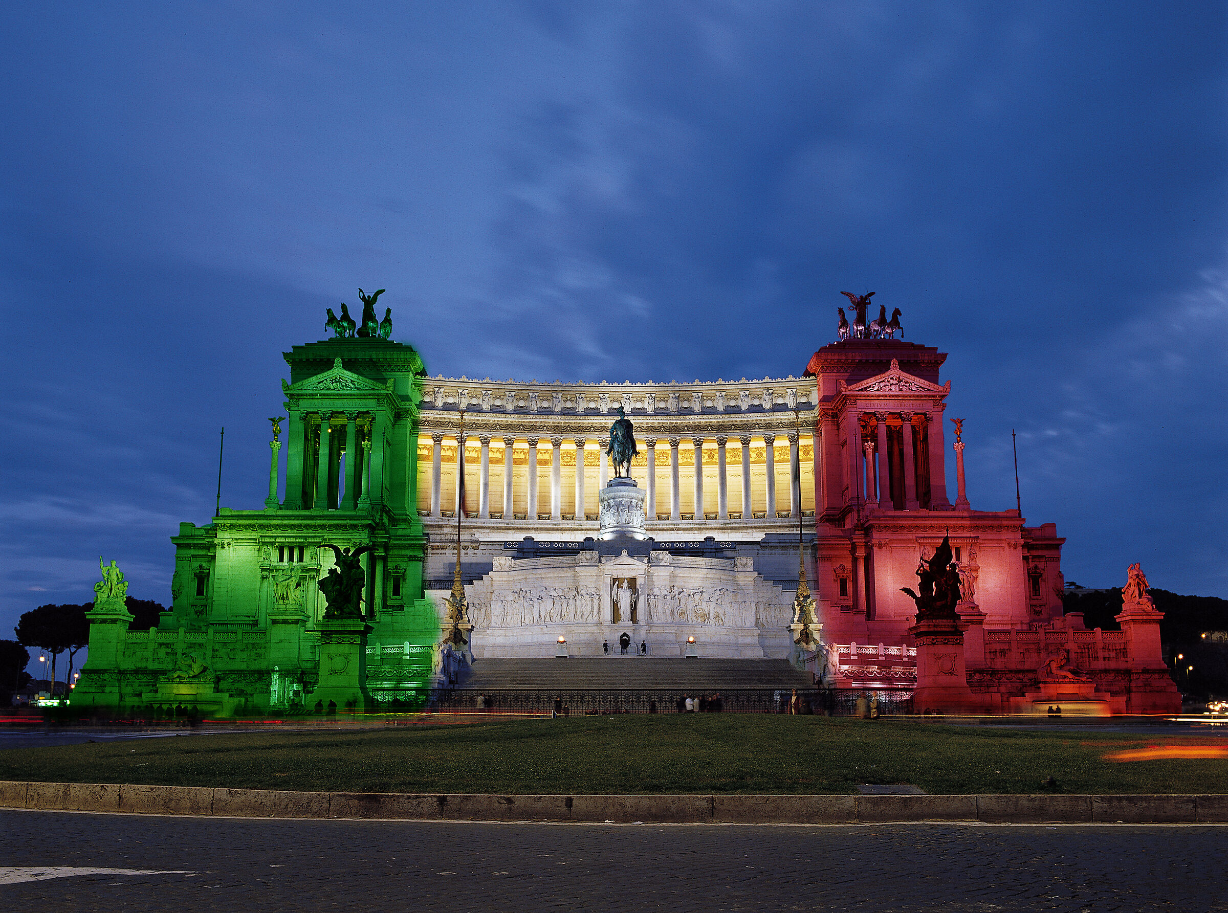 Restiamo in Casa.....