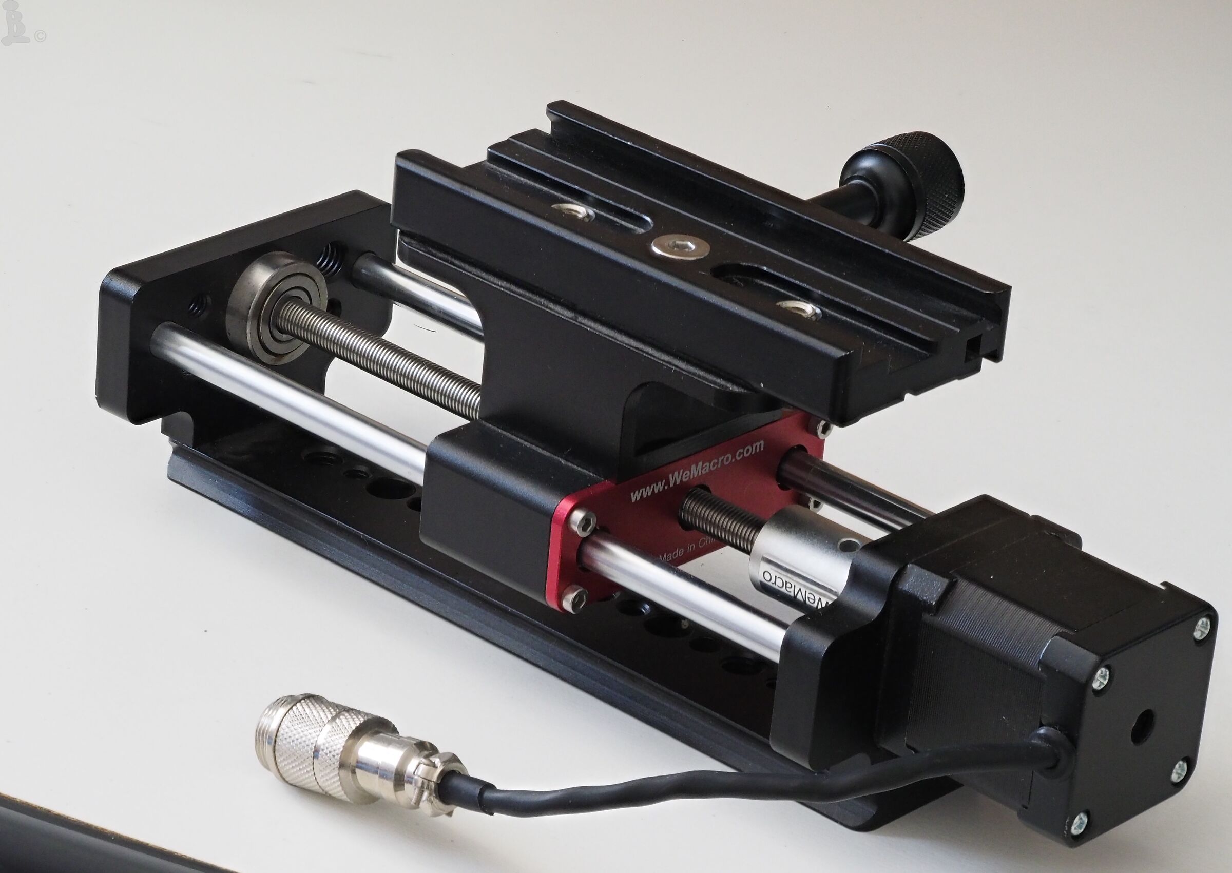 Wemacro motorized sled