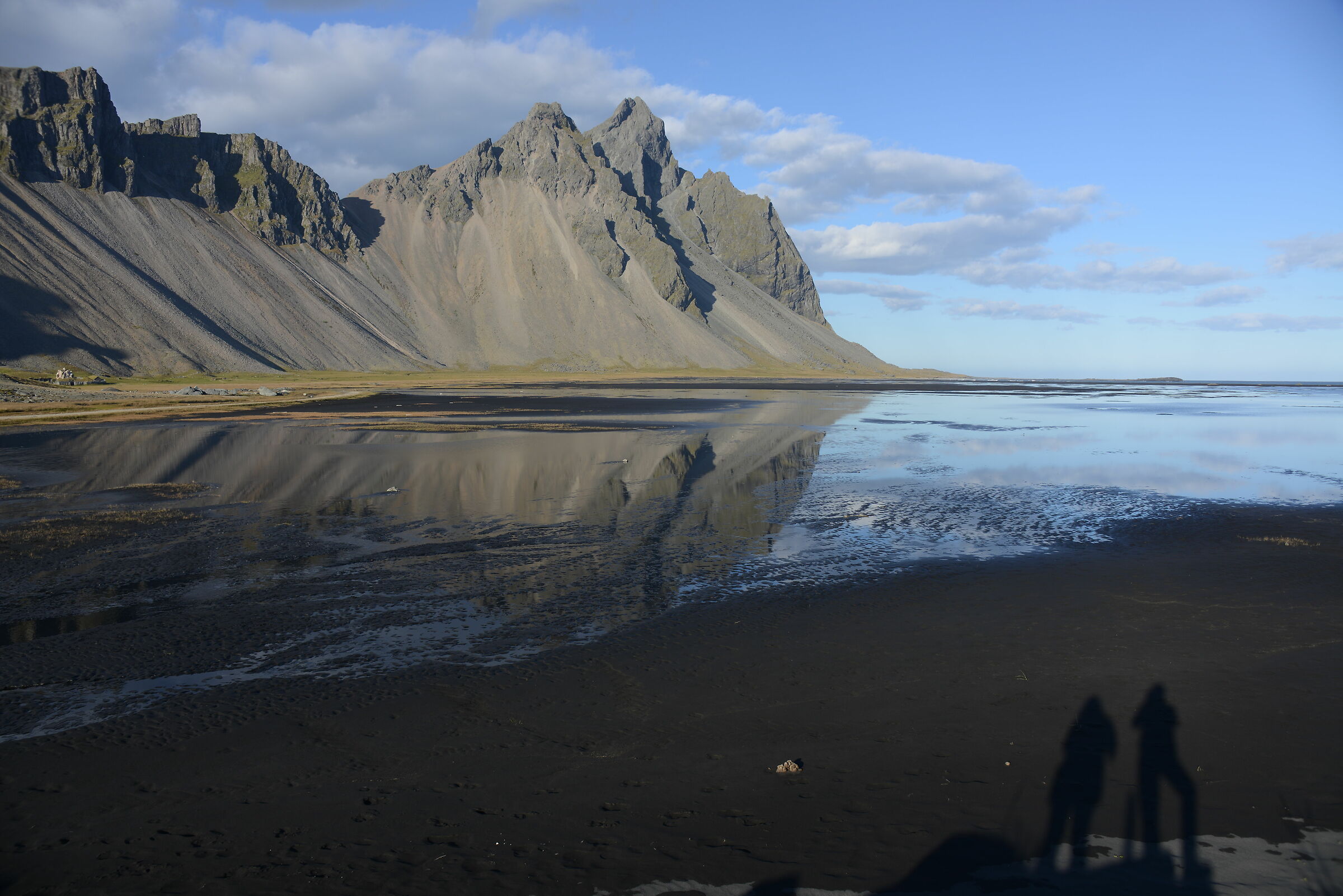 Vestrahorn and photographers