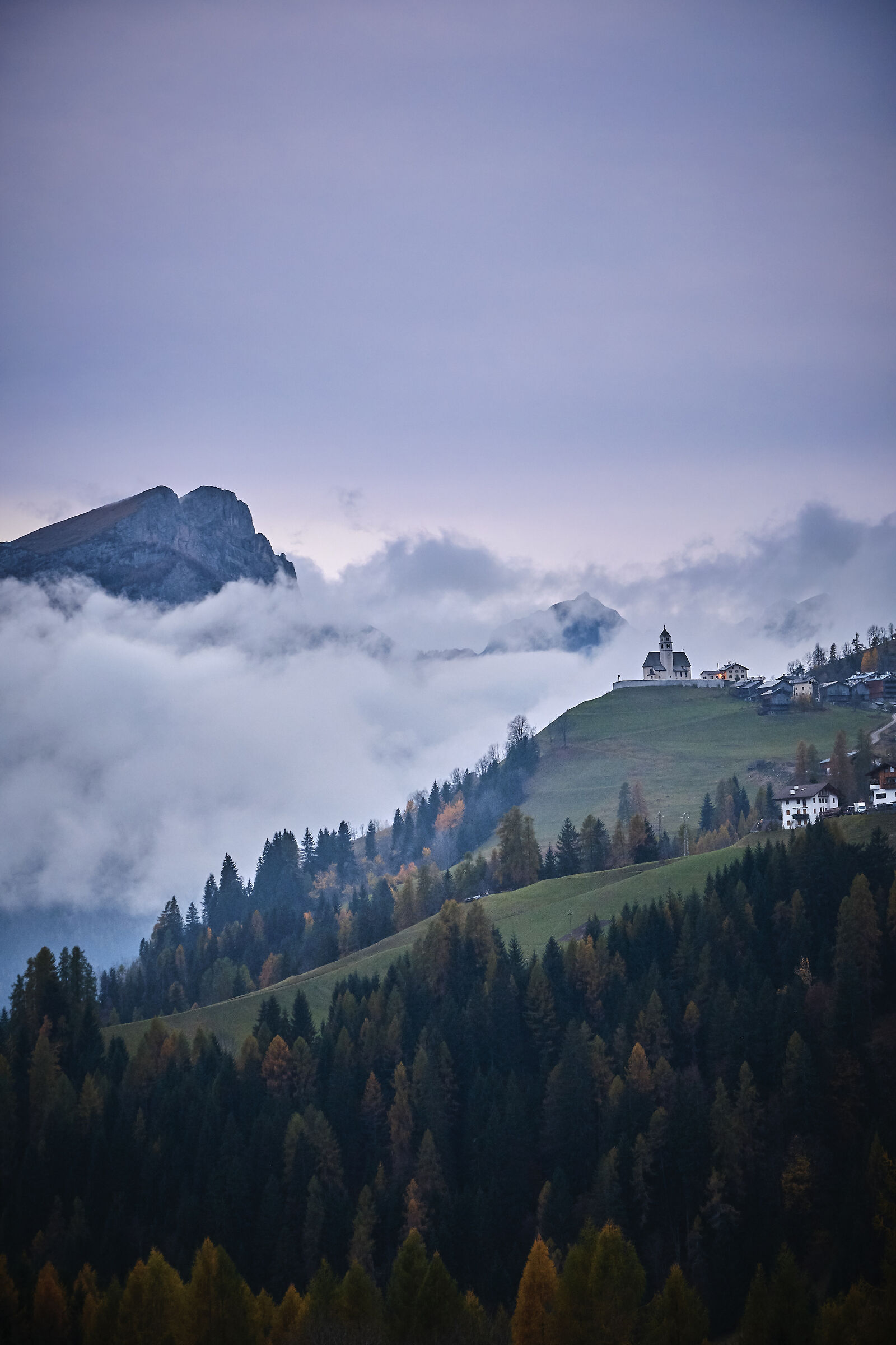 La chiesetta al tramonto