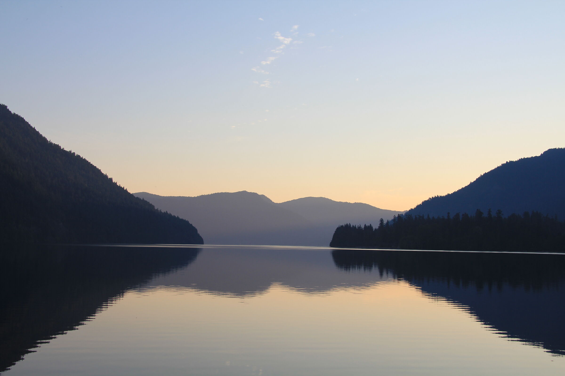 Alba sul Lake Crescent Washington state