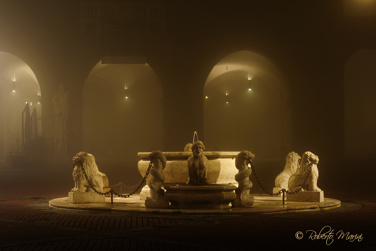 Fontana Piazza Vecchia