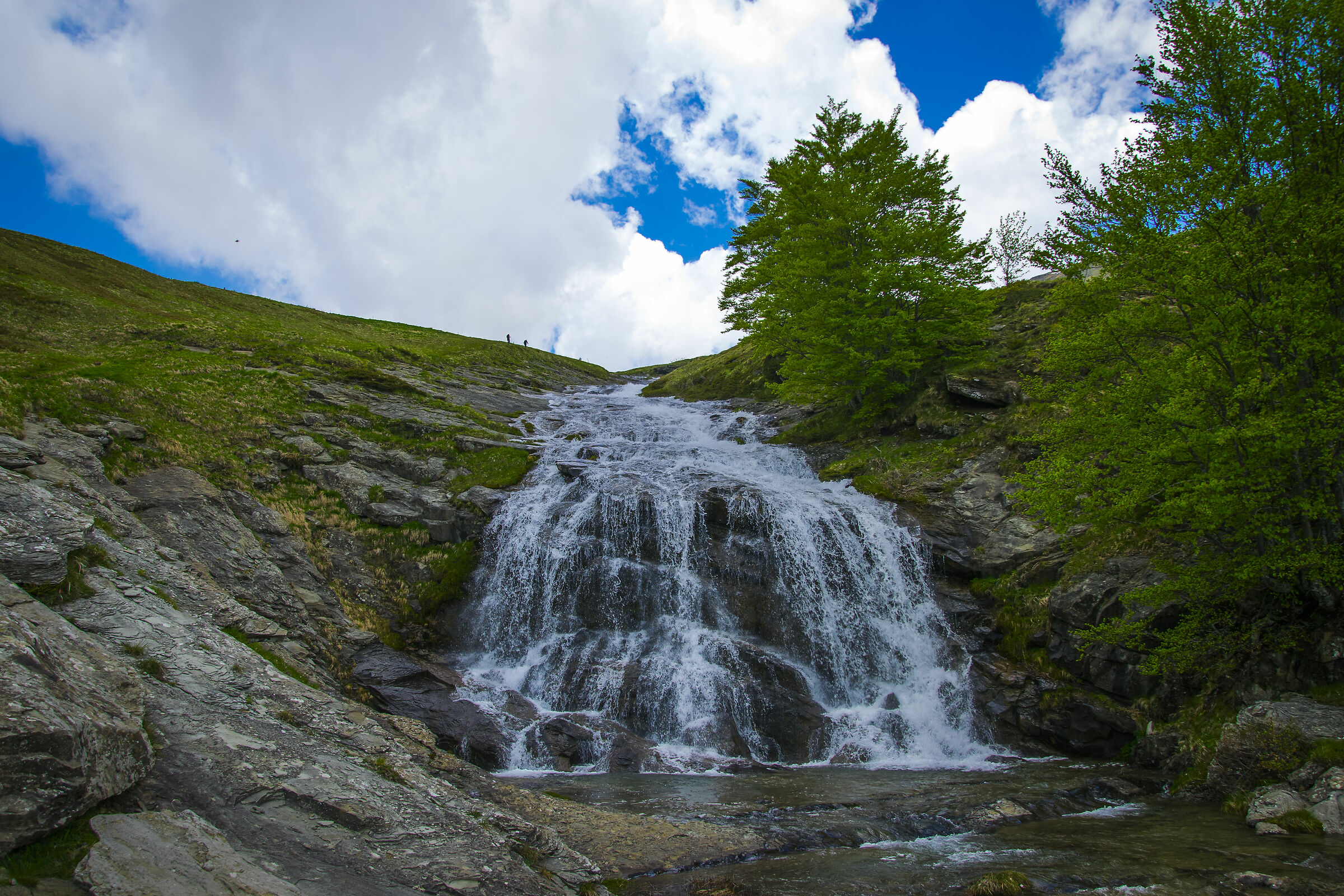 waterfalls of the hundred sources