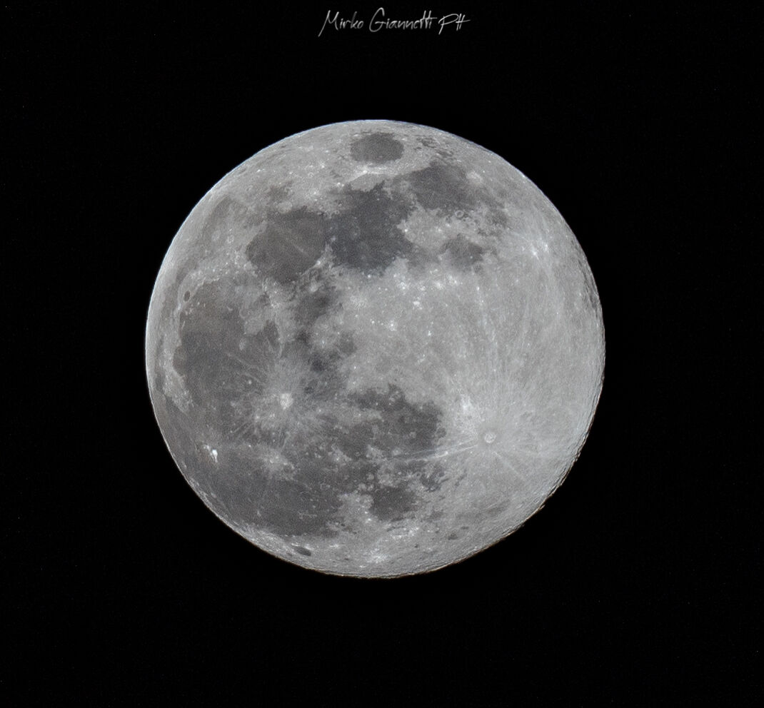The Great Moon in Quarentena... April 2020