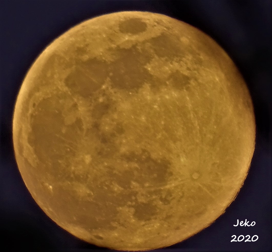 moon quarantined in April 2020