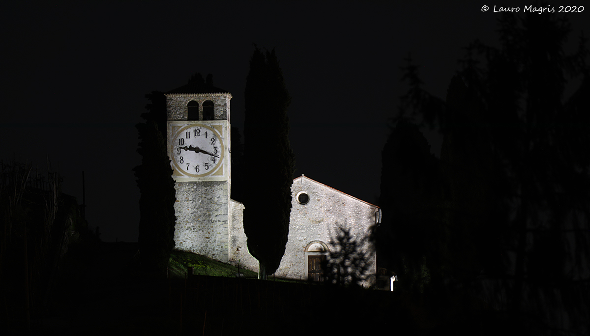 Chiesetta di San Vigilio by night
