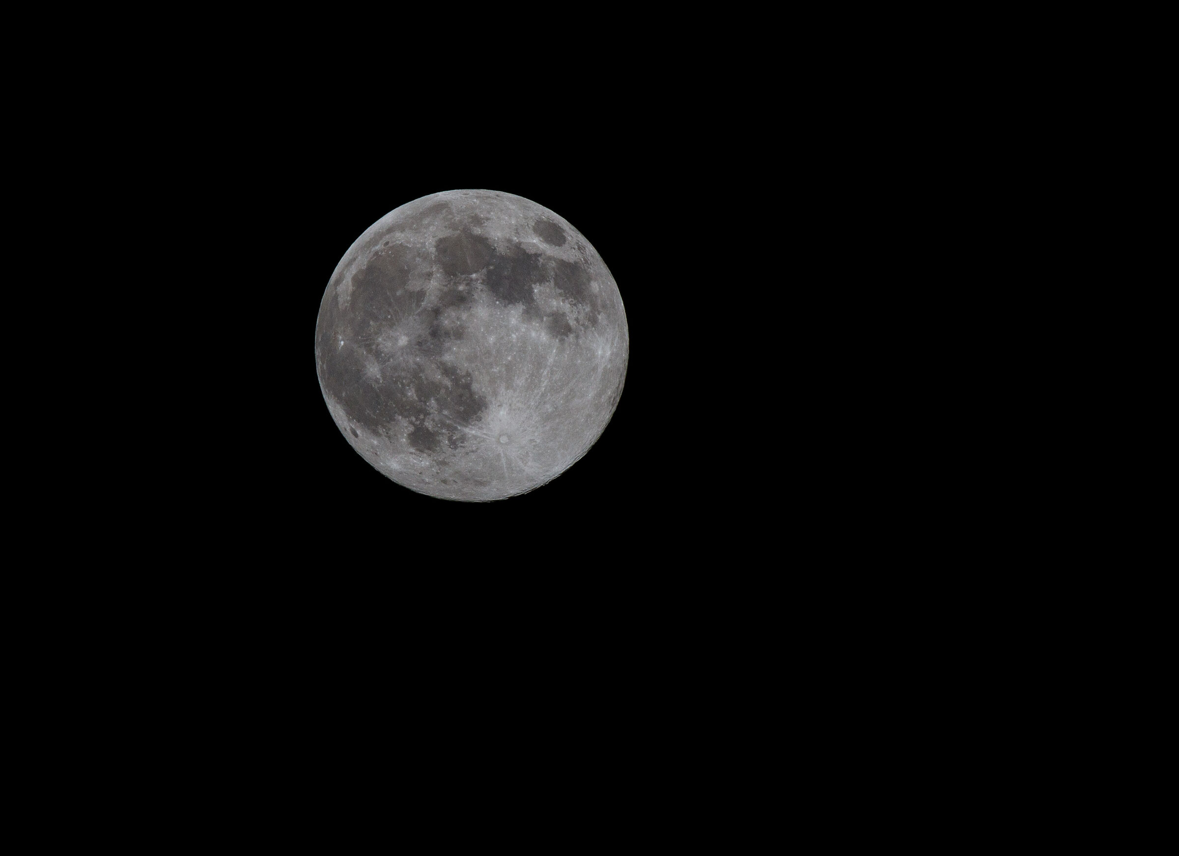 Big Moon / April 2020