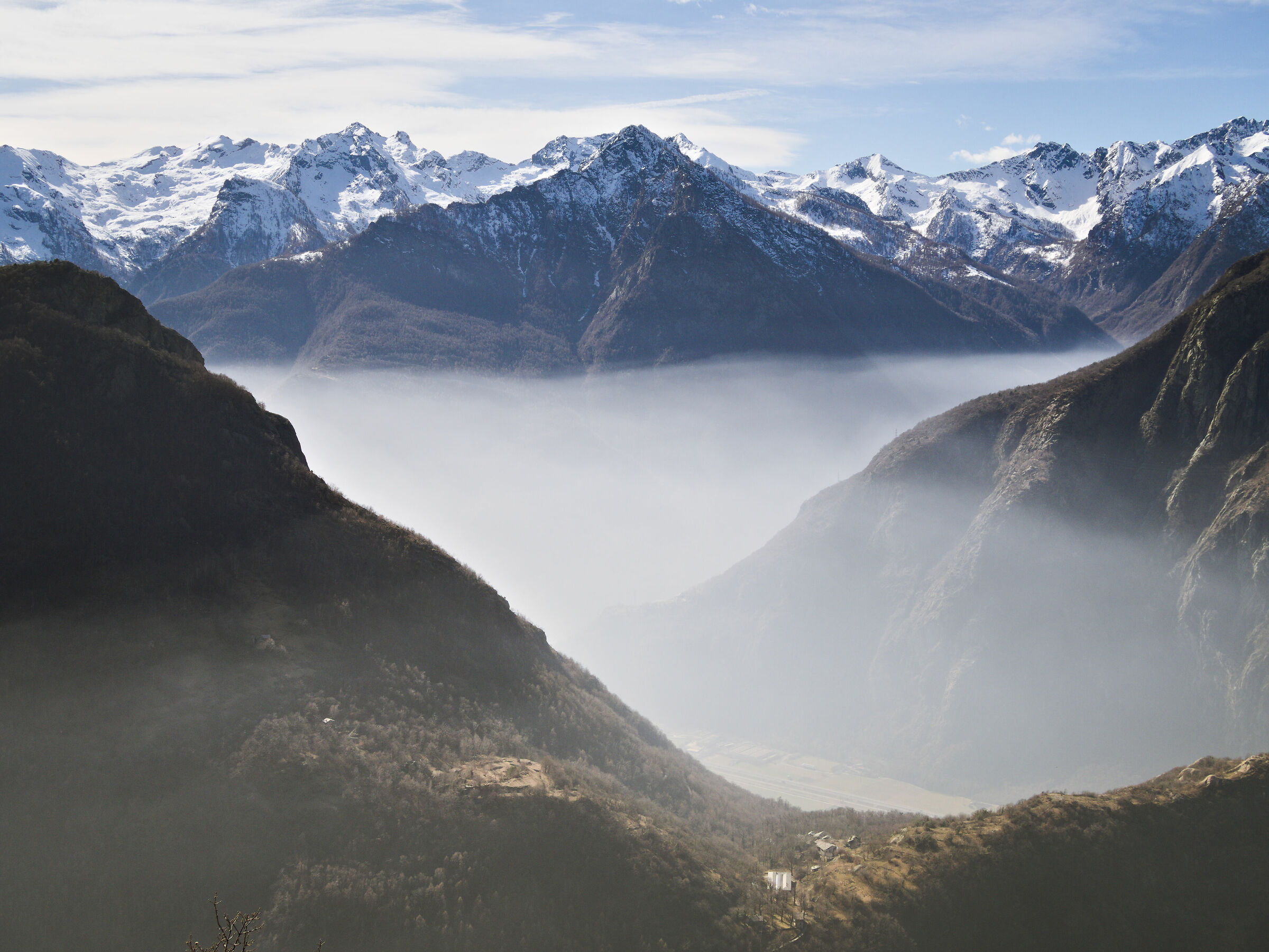 A glance at the Champorcher Valley and Machaby.