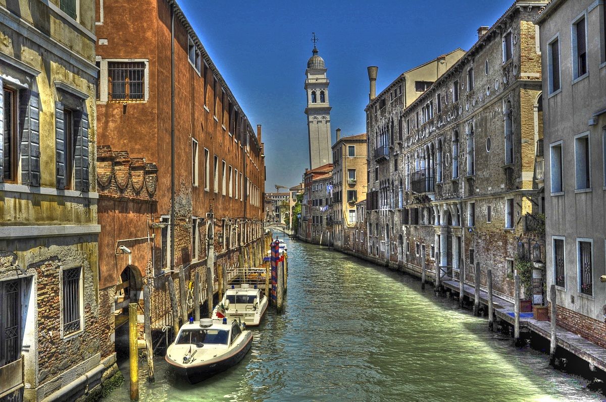 Campanile pendente Venezia
