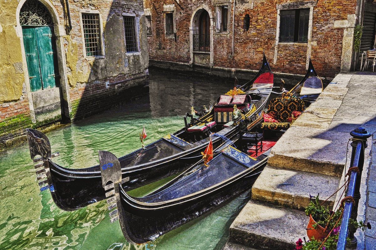 Posteggio in doppia fila...