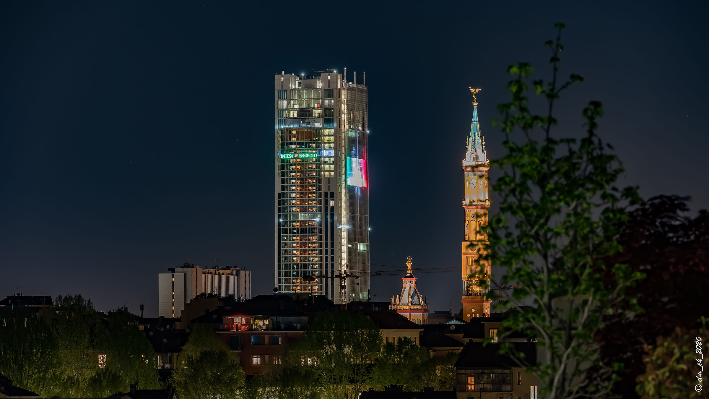 Torino grattacielo Renzo Piano e campanile S. Zita