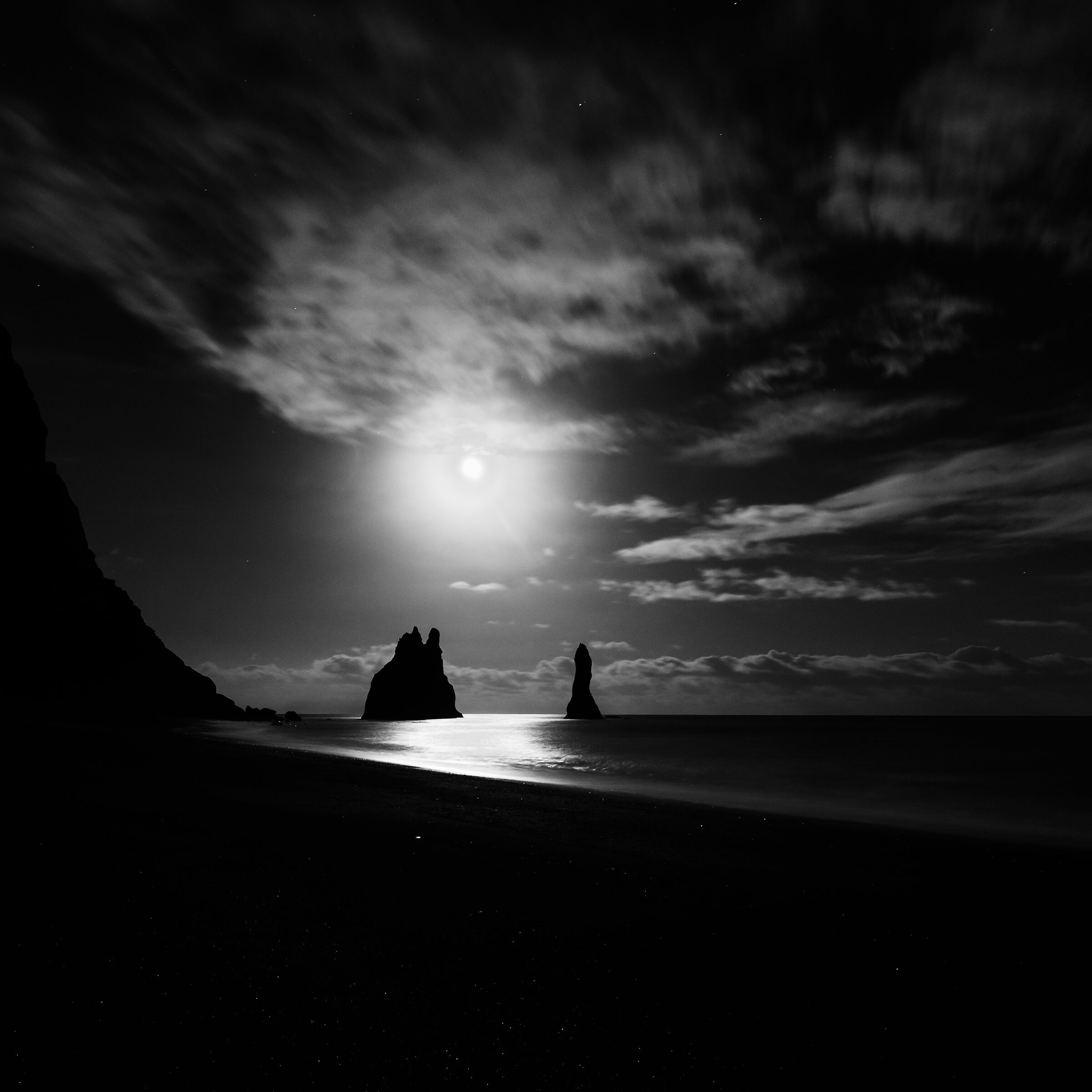 Moonrising in Reynisfjara