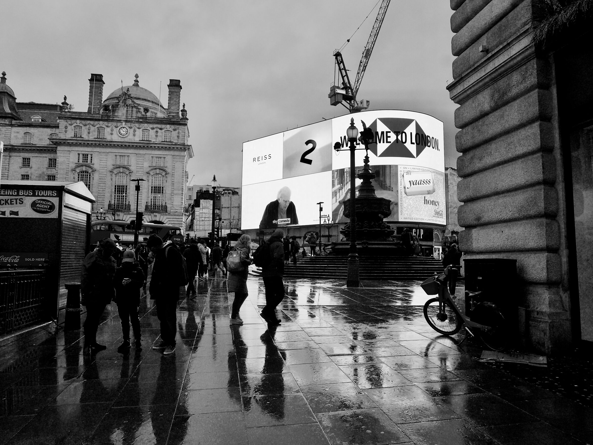 Piccadilly circus