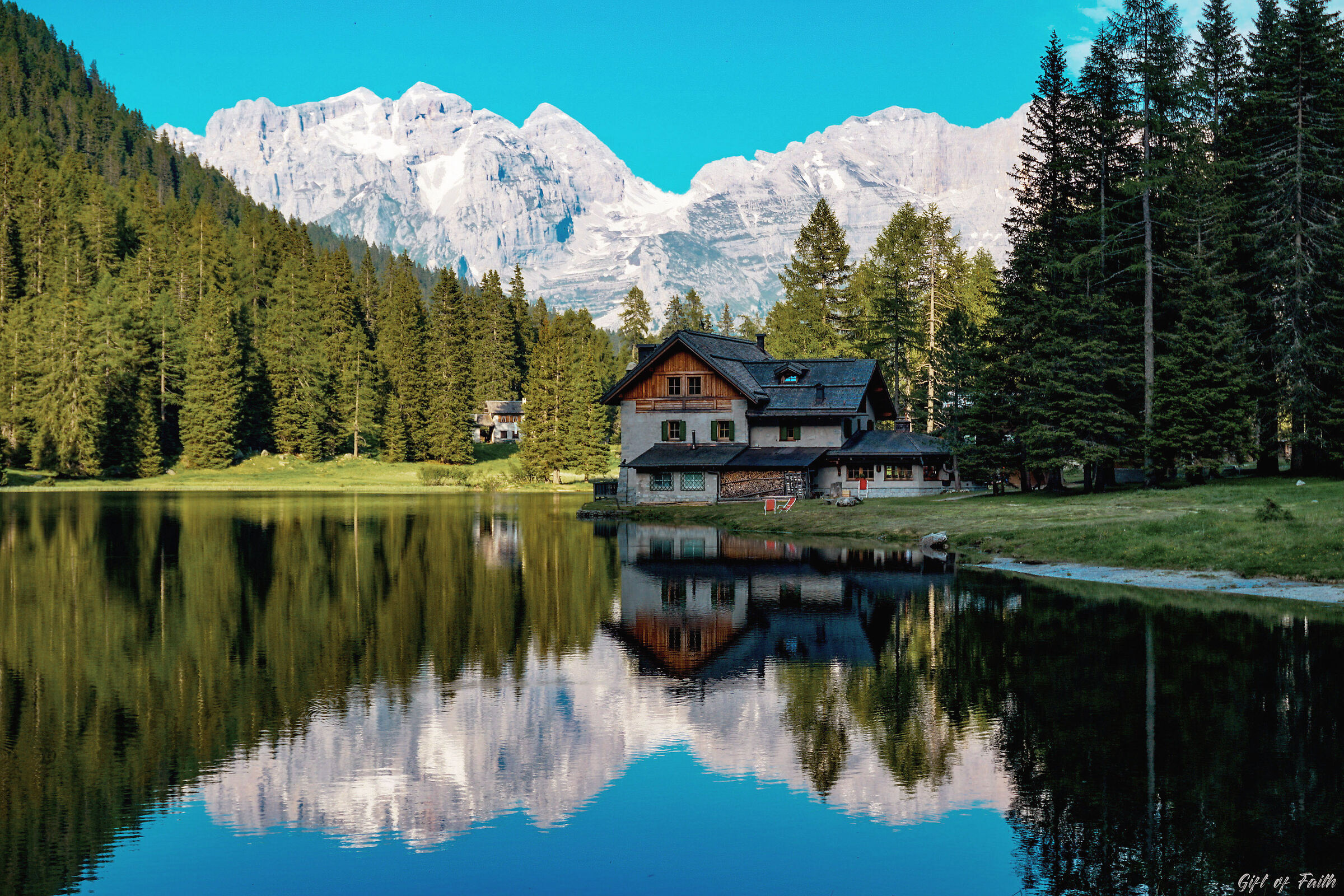 The reflection of the lake