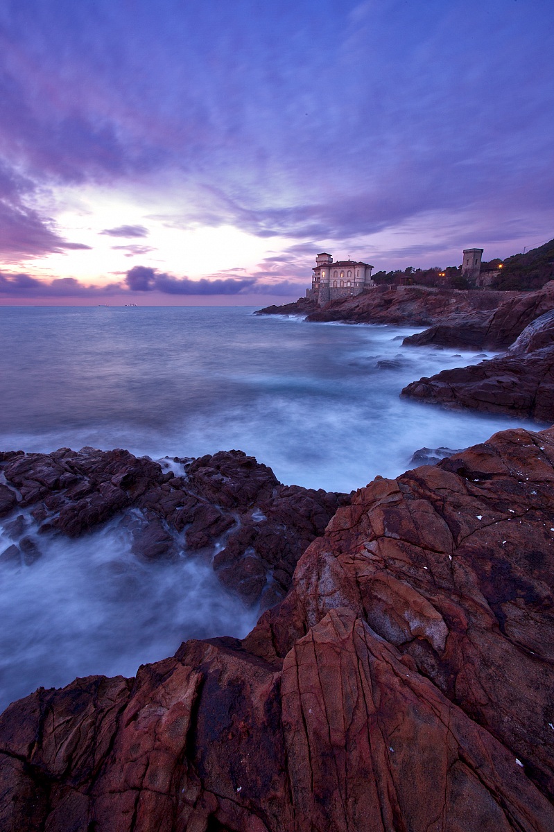 Castel Mug to Calafuria