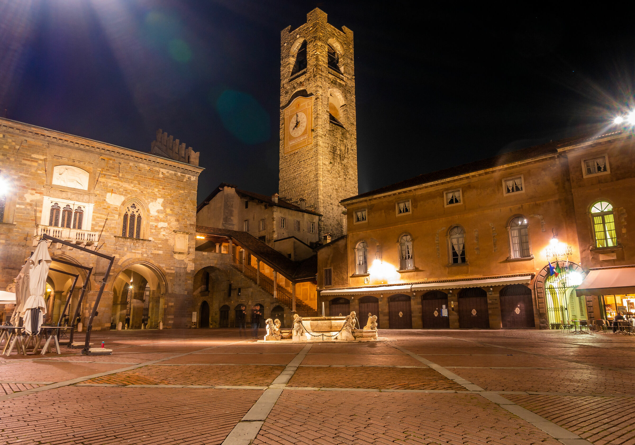 Piazza Vecchia (Bergamo alta)