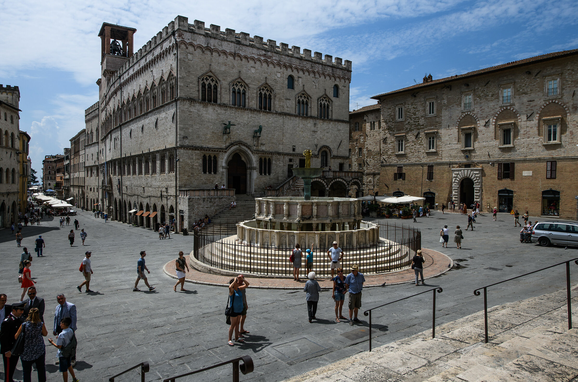 Squares of Italy-Perugia, Piazza IV November