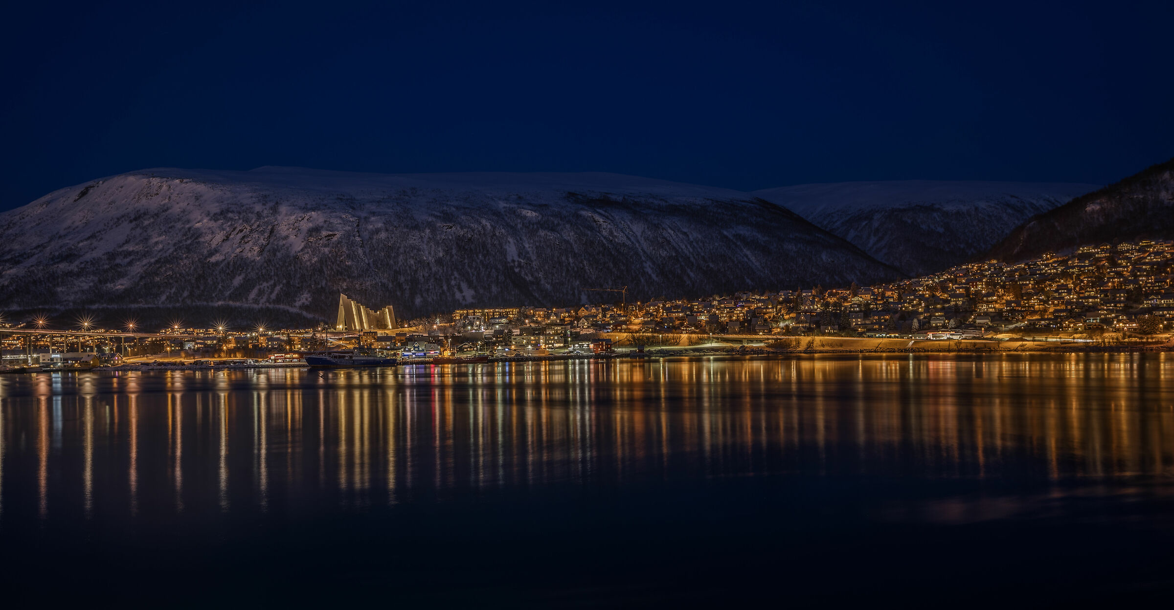 tromso multiexposure at night