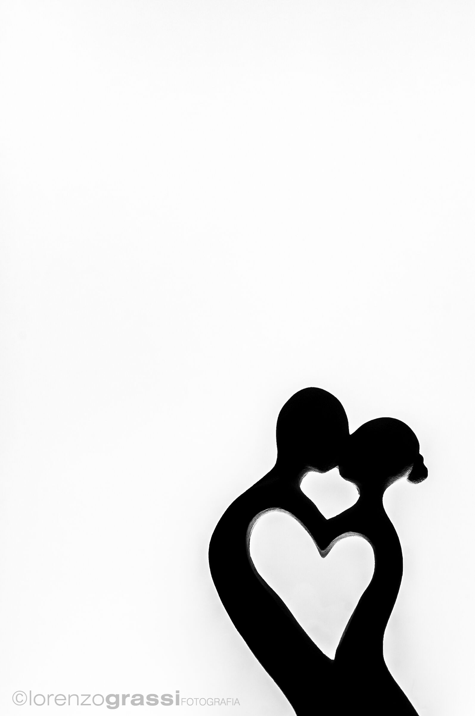 silhouette kiss