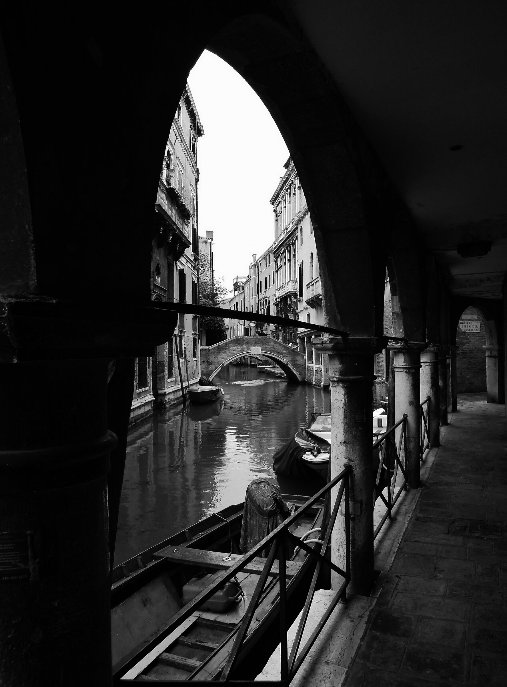 Channel and subportic