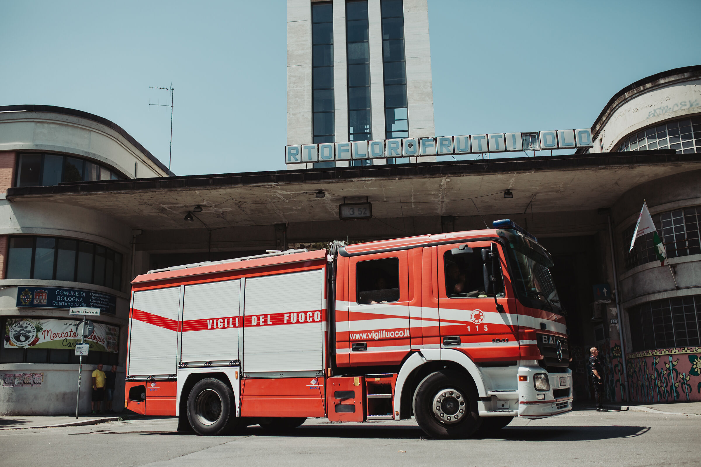 XM24 eviction, Bologna