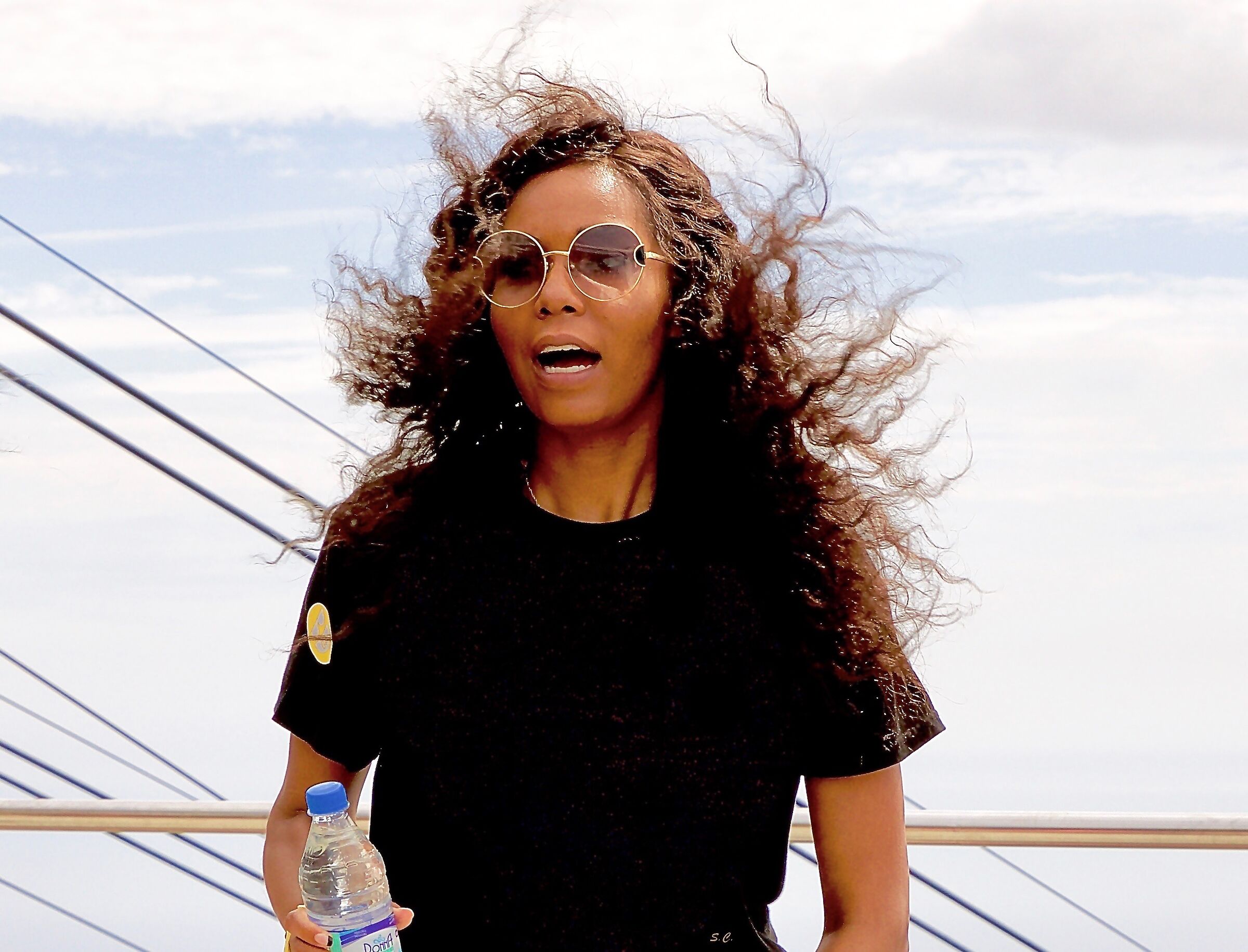 Bottiglia con ragazza