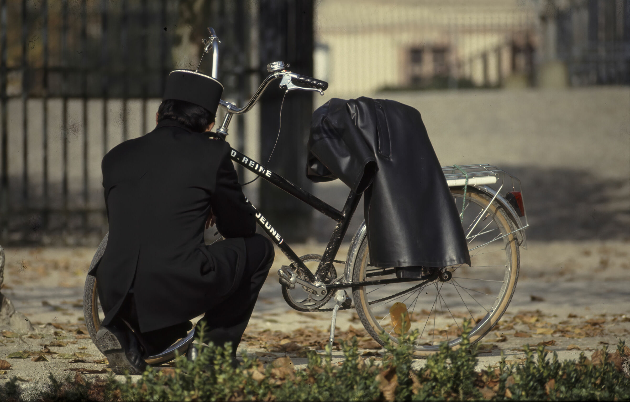 Mechanical drawbacks