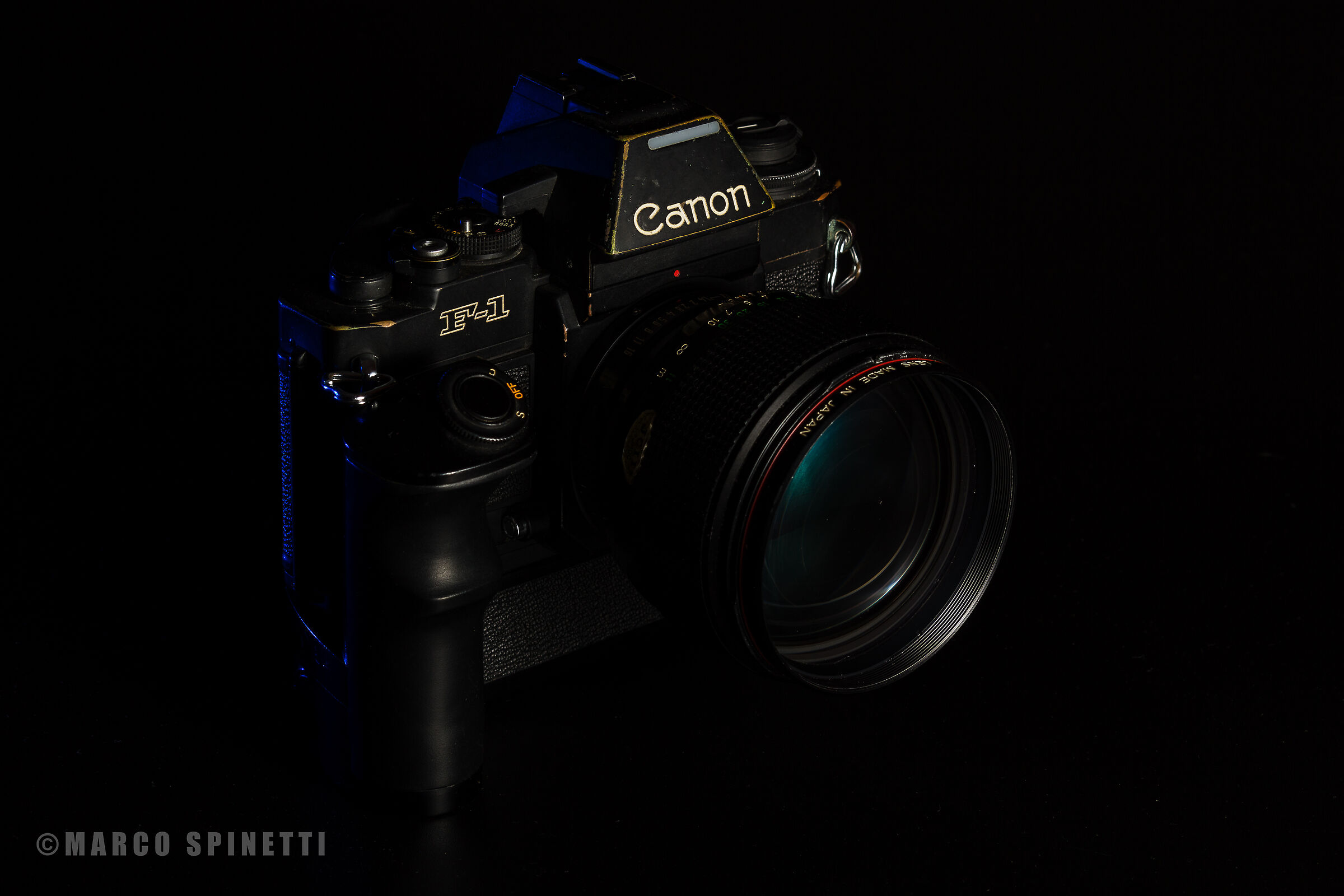 Speedlight 3.... Canon F1 New