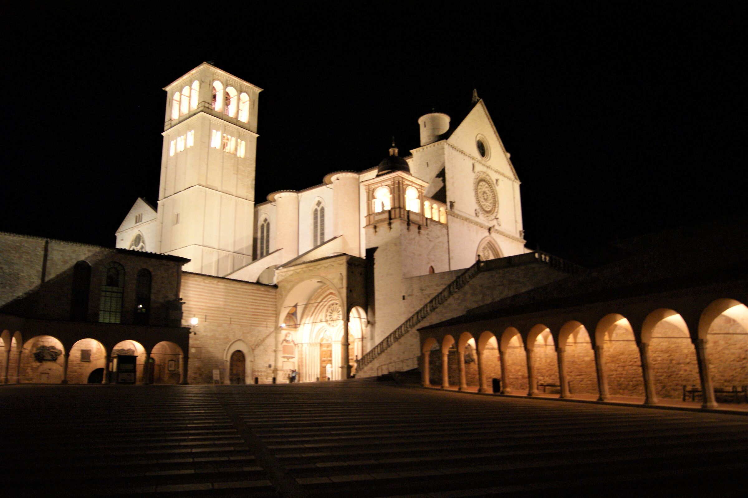 Assisi at night