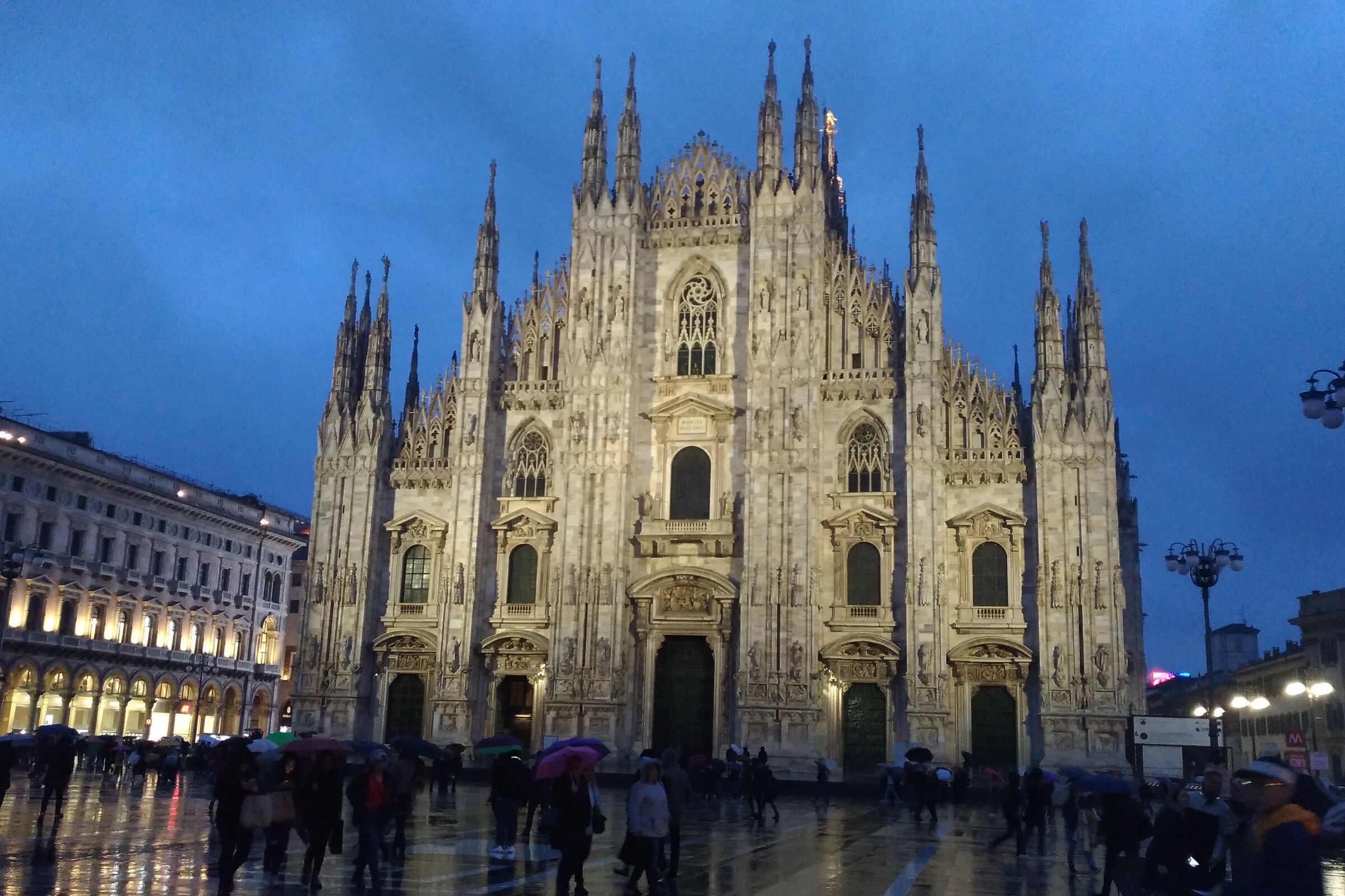 Uscendo dalla MM1 il duomo