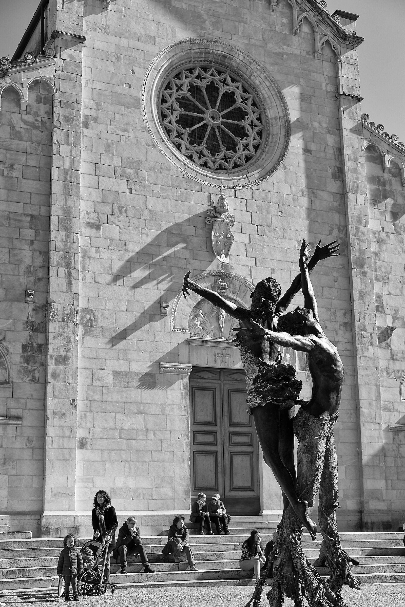 Pietrasanta on a Sunday morning