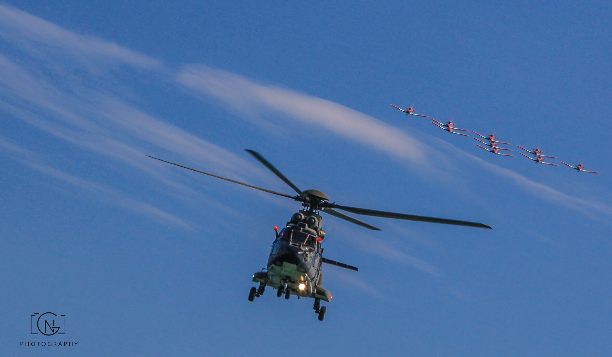 SWISS ARMY AND AEROBATIC PATROL