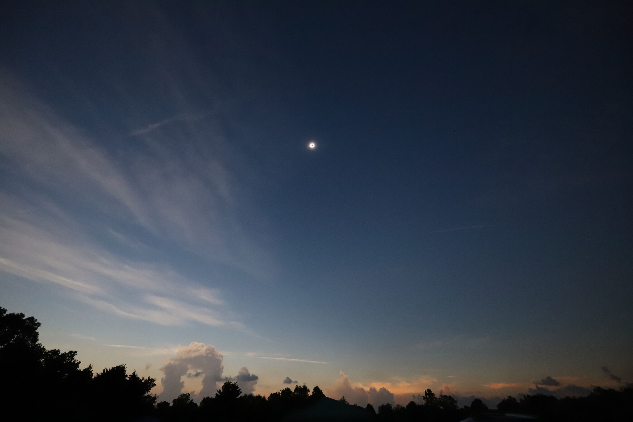 total eclips Use 2017