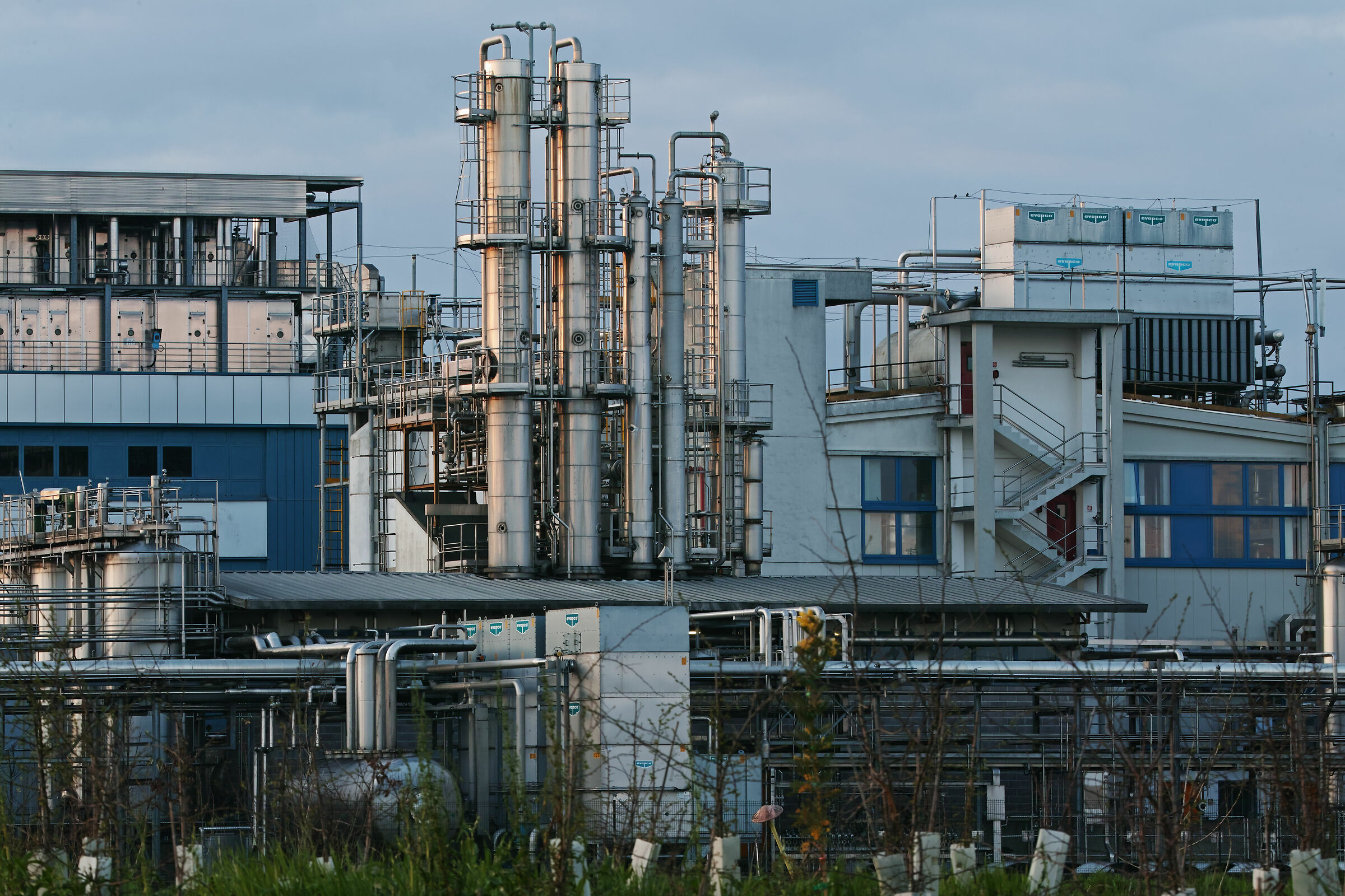 Edificio industriale, guardando a Nord