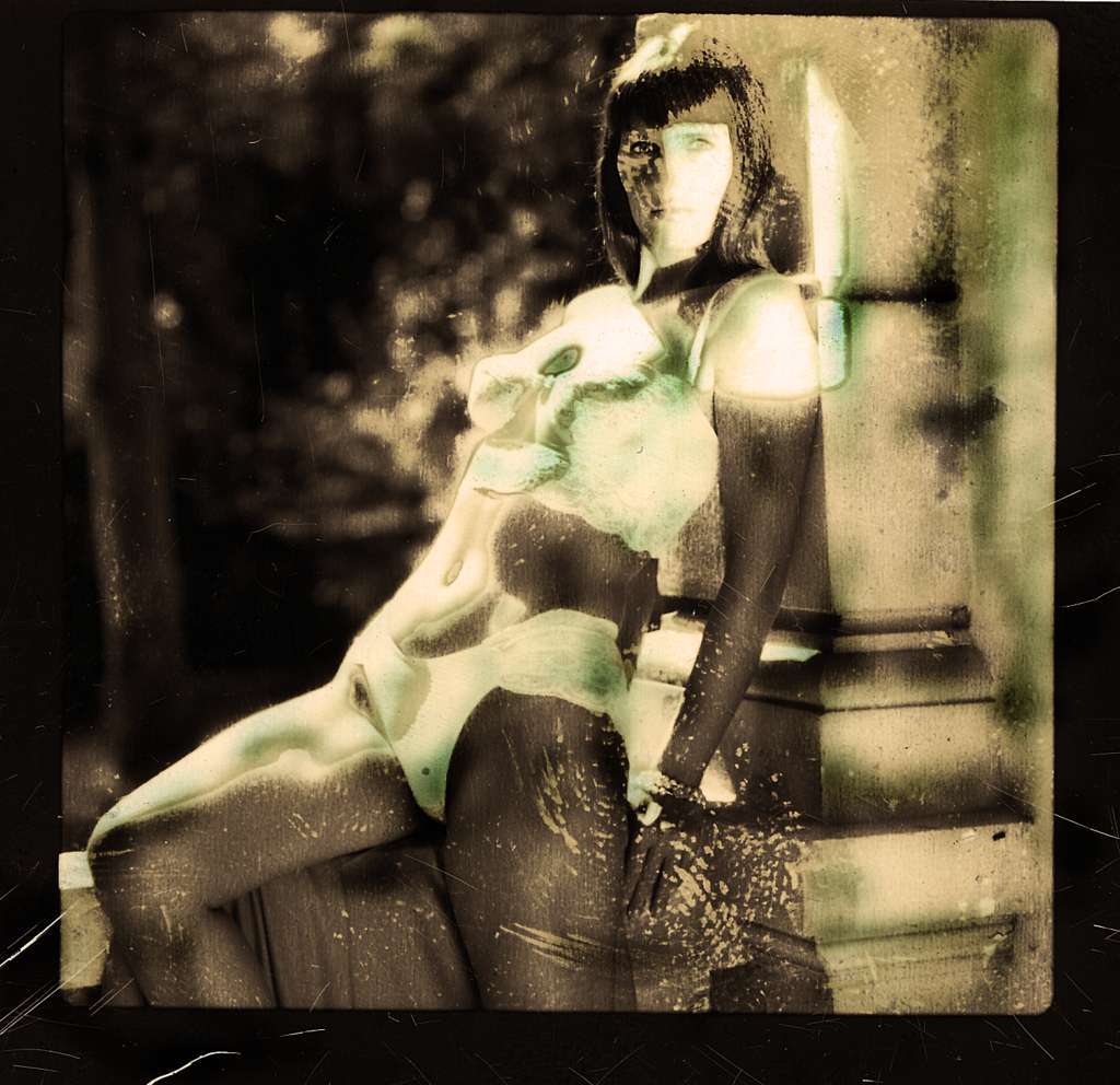 vintage intimate fashion