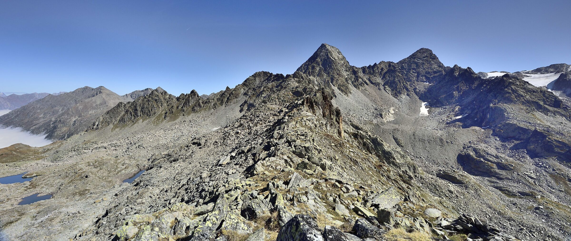 ci troviamo a circa 2700m appena sopra il colle