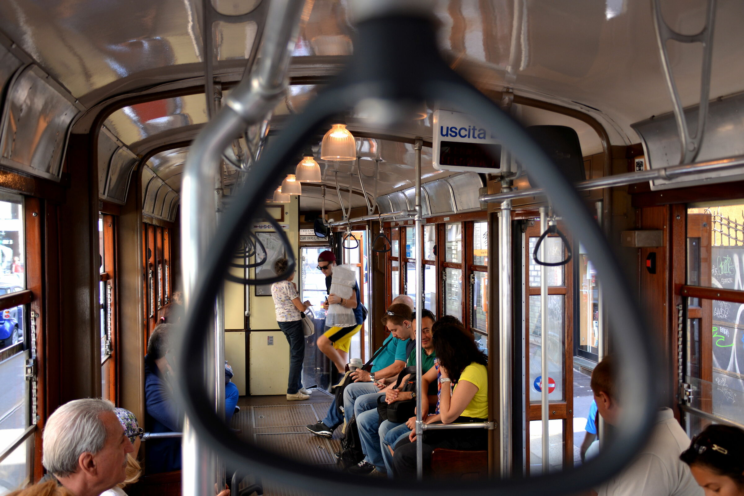 Tram de Milan 5 (i bei tempi senza le mascherine..)
