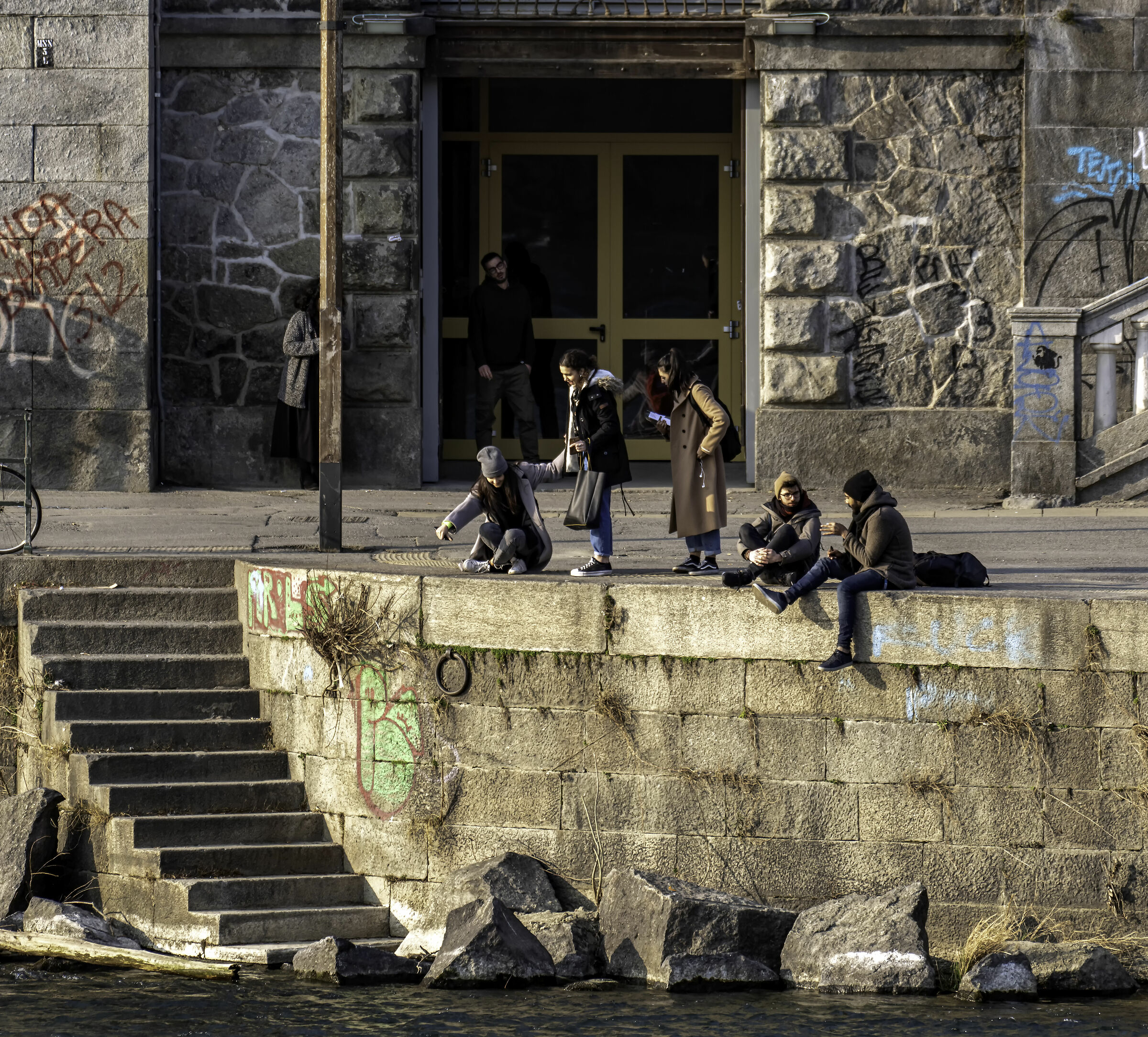 Come on, let's get up