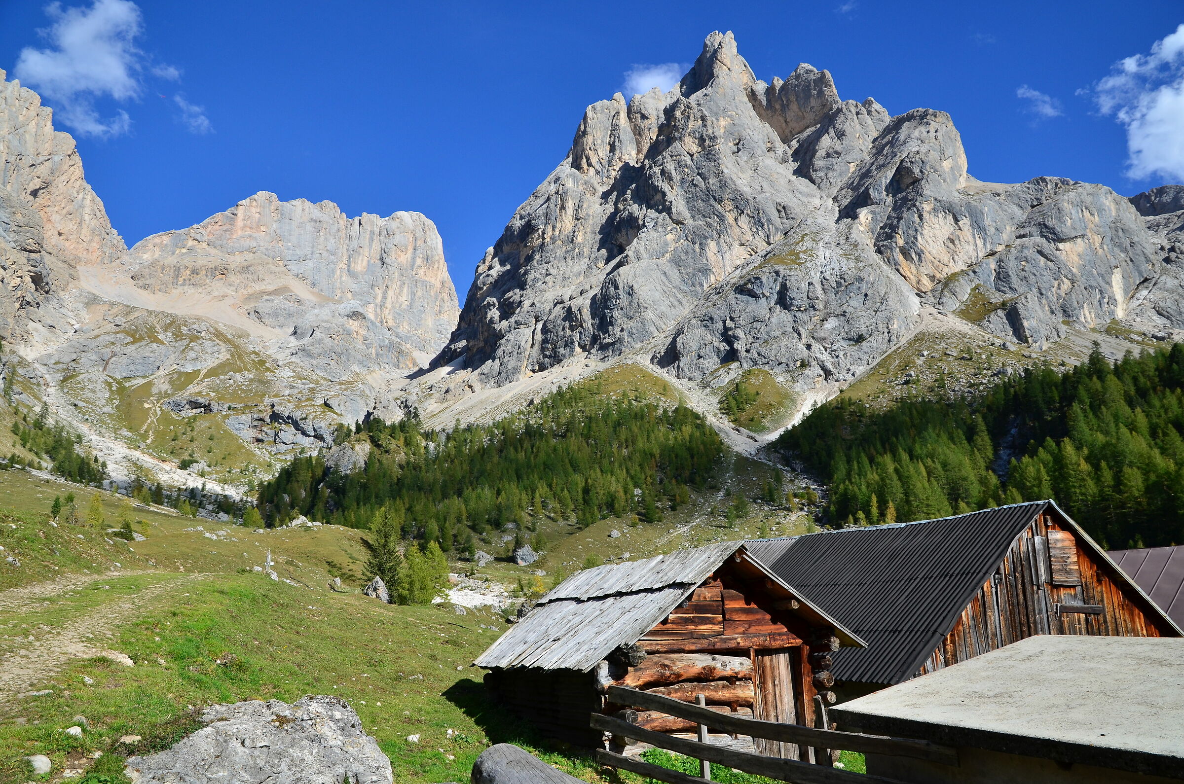 Vecchie baite in Val Rosalia