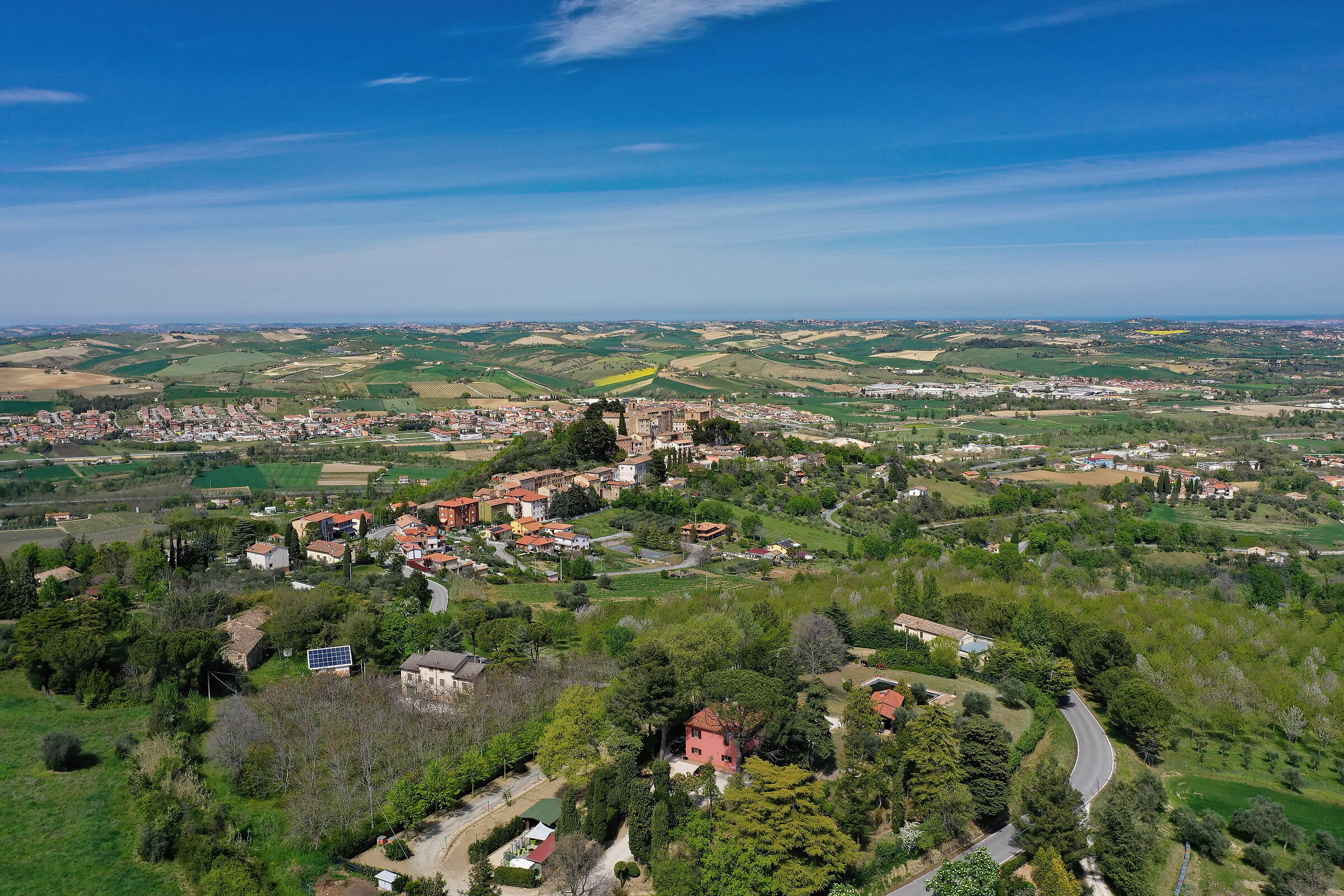 Campagna  marchigiana vista dal drone