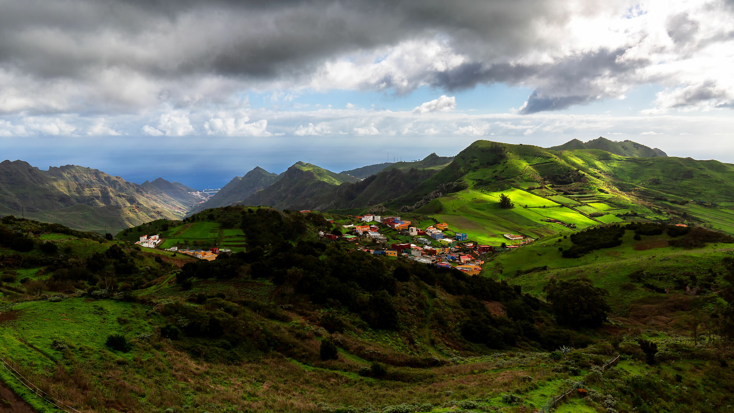 Blades of light in Tenerife