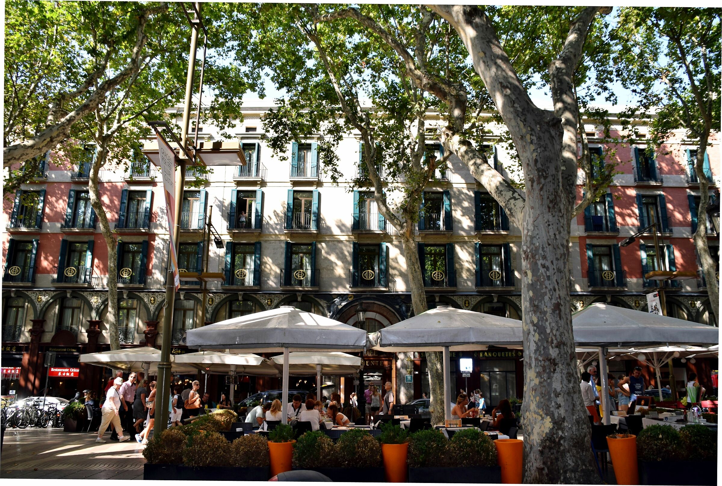 A carefree day on the Rambla!