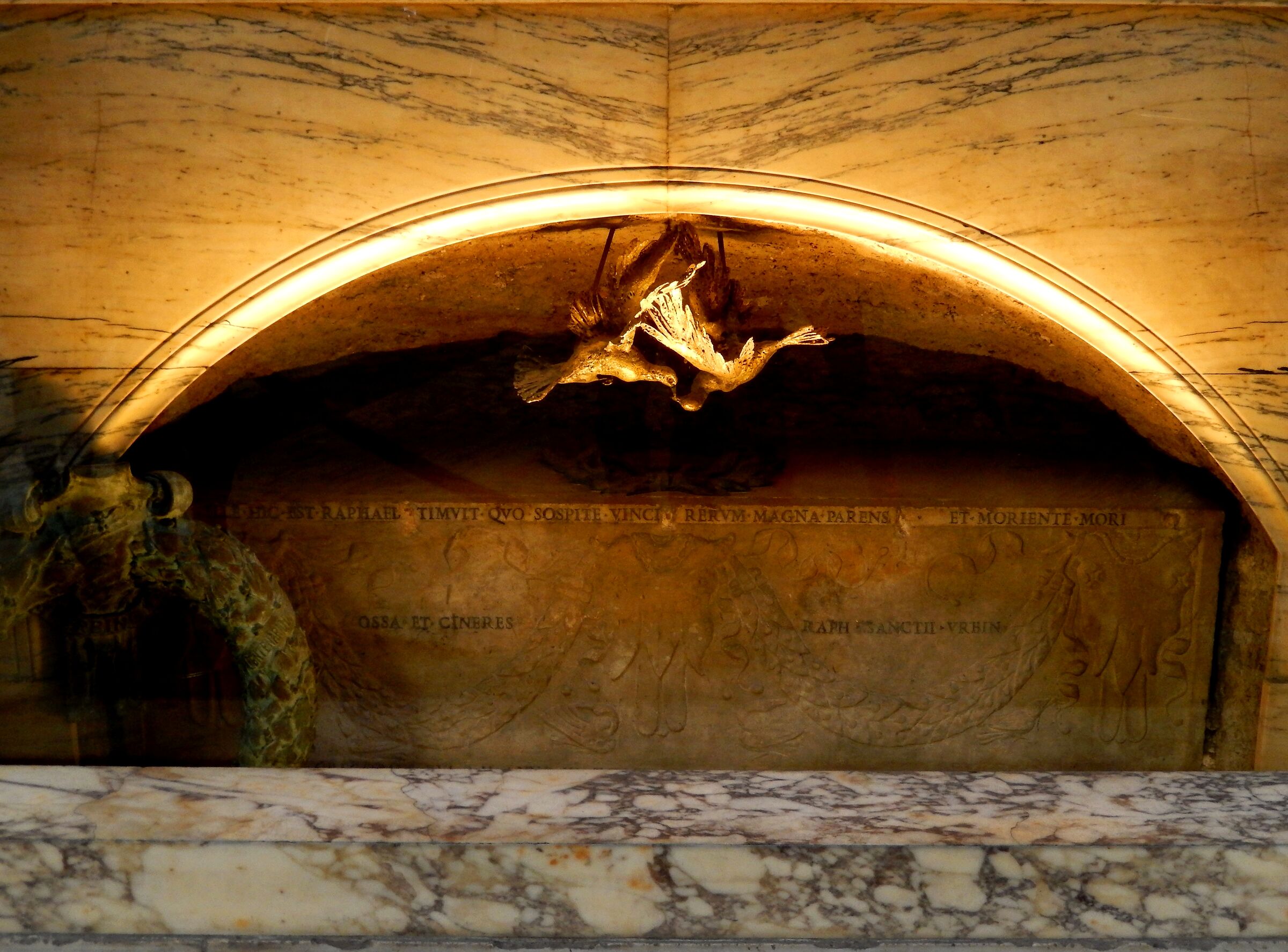 Pantheon "Tomba di Raffaello"