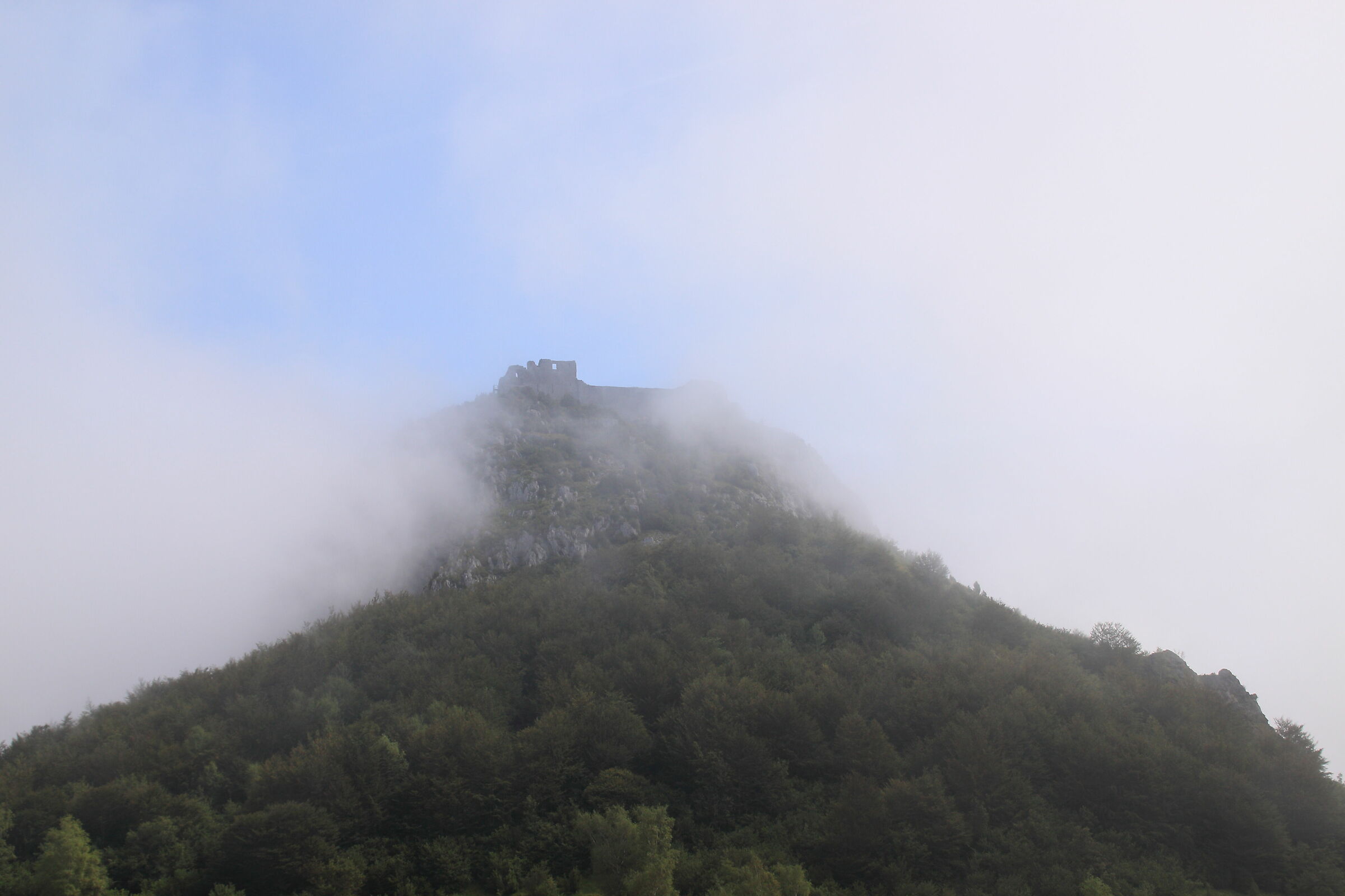 Montsegùr in the clouds