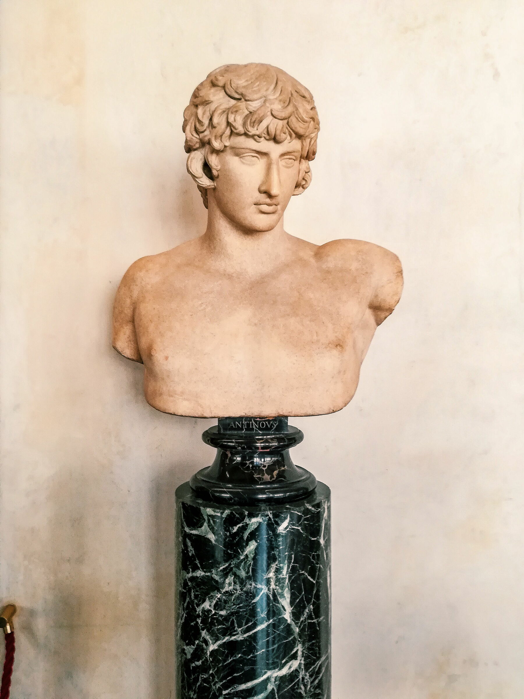 Bust of Antinoo, Uffizi Gallery